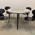 963560-1 Table & 4 chairs, Mio & Fritz Hansen