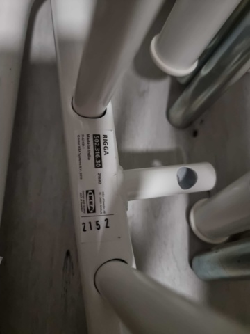 991721-12 Vacuum cleaner Stanley, clothes rack, shelves including contents etc