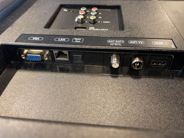 897377-5 55” HITACHI tv