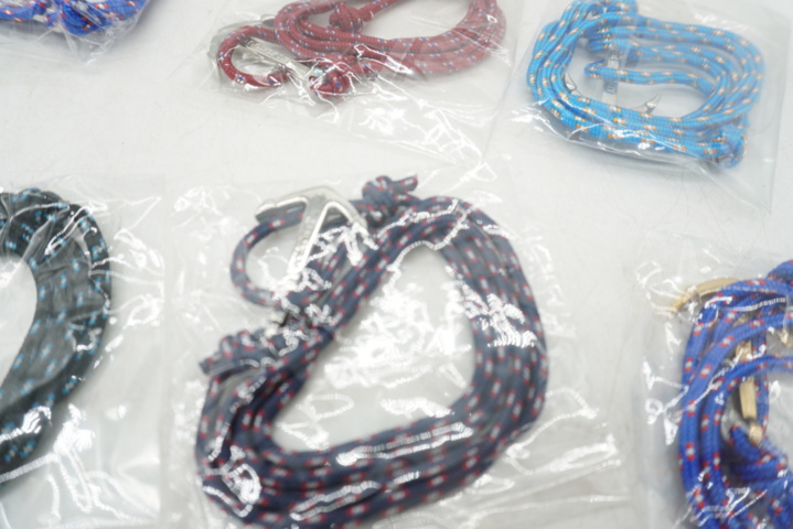 1053253-14 Blvckout herraccessoarer, 10 armband, t-shirt storlek M m.m. - frakt ingår