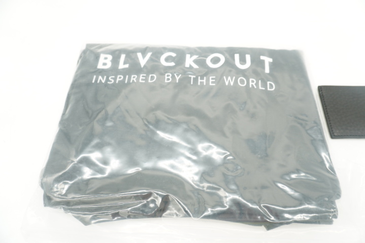 1053253-23 Blvckout herraccessoarer, 10 armband, t-shirt storlek M m.m. - frakt ingår