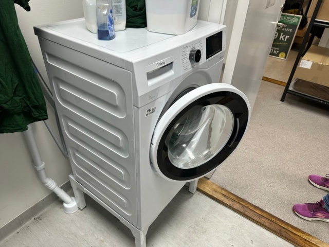 991712-5 Washing machine Cylinda 8 kg FT5586X