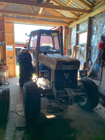 899086-2 Valmet 700 tractor