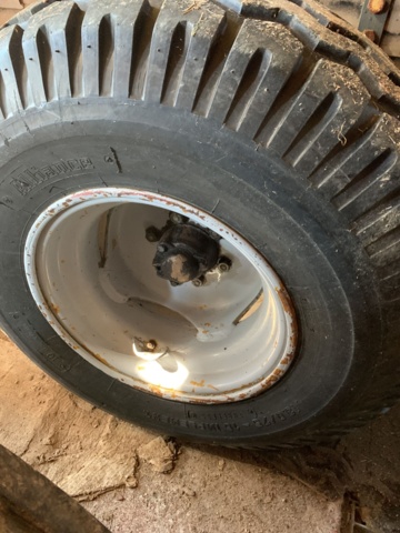 899086-4 Valmet 700 tractor