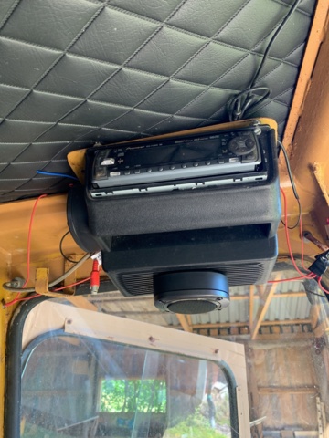 899086-20 Valmet 700 tractor