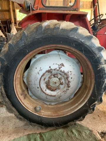 899087-7 MASSEY-FERGUSON 165 ALLM & Bergsjö loader 108