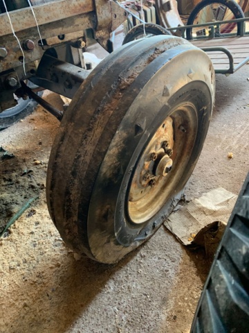 899087-9 MASSEY-FERGUSON 165 ALLM & Bergsjö loader 108