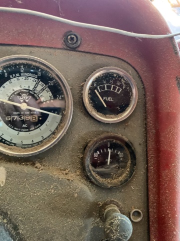 899087-30 MASSEY-FERGUSON 165 ALLM & Bergsjö loader 108