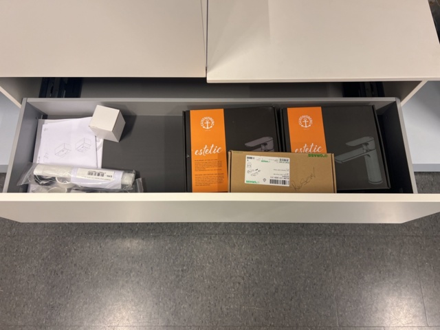 1023960-7 Bathroom commode Dansai Urban 180 and mirror