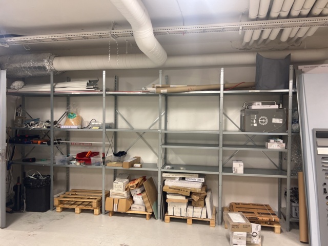 1022288-1 Sheet shelves 7 sect and tools