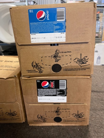 898131-4 Soft drink BIB 5 pcs per 10 litres. 3 pcs Zingo, 1 pc Pepsi, 1 pc Pepsi Max. Ok date