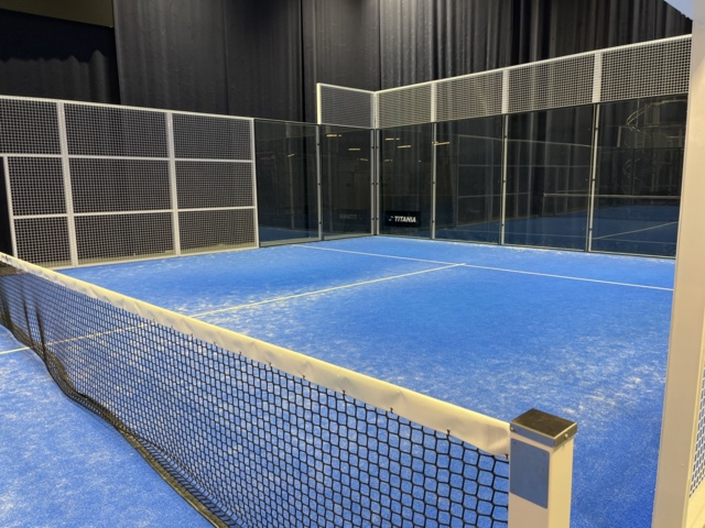 1013146-1 Padel court double, panorama, net & lighting