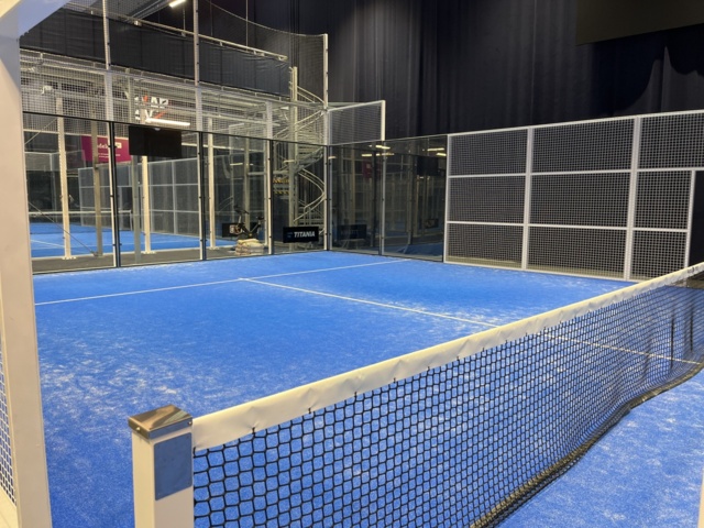 1013146-2 Padel court double, panorama, net & lighting