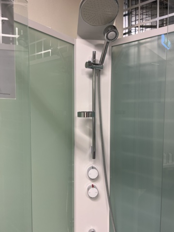 1023970-2 Shower cubicle INR Bric