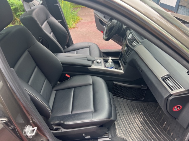 897382-10 Mercedes-Benz E 350 CDI BlueEFFICIENCY - 2010