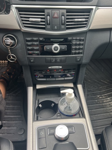 897382-21 Mercedes-Benz E 350 CDI BlueEFFICIENCY - 2010