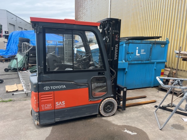 1050161-3 Eltruck Toyota 15 RTM 180081922 annans ägo