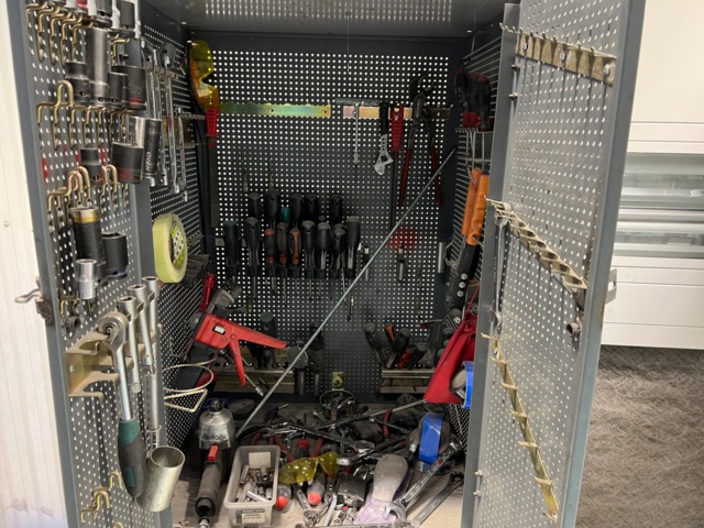 1050104-2 Tool trolley