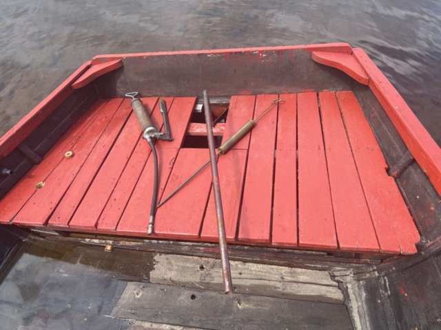 897381-8 Mahogany boat 5 with Solo 1 cyl 4 stroke