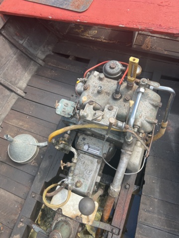 897381-9 Mahogany boat 5 with Solo 1 cyl 4 stroke