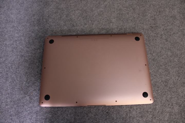 962894-11 Apple MacBook Air "M1" 8 CPU/7 GPU 13" 2020