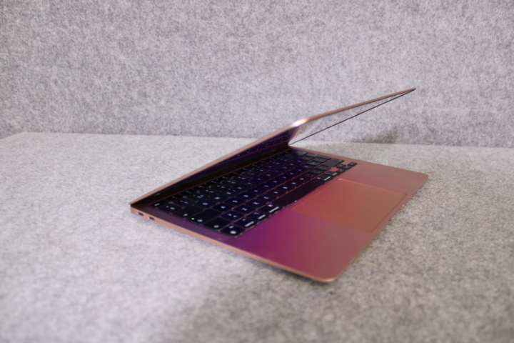 962894-14 Apple MacBook Air "M1" 8 CPU/7 GPU 13" 2020