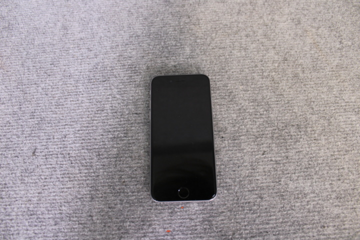 962910-2 Apple iPhone 6