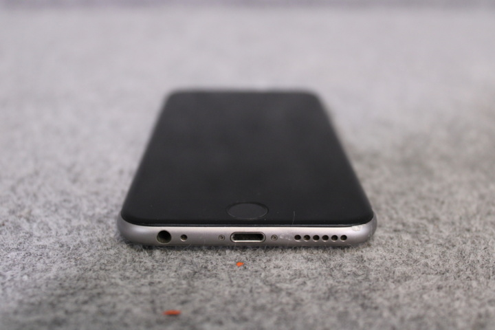 962910-4 Apple iPhone 6