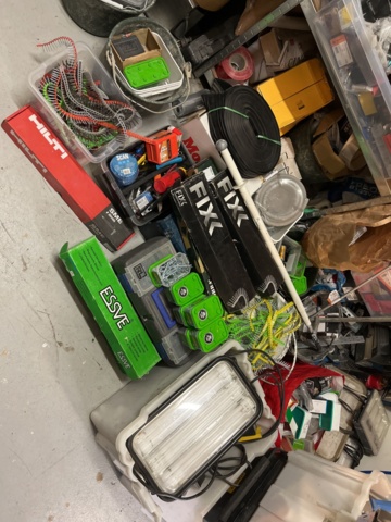 963607-8 Large collection of construction related items