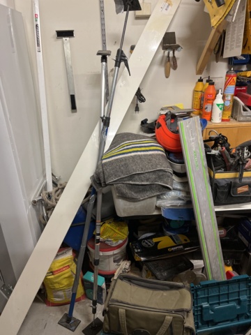 963607-16 Large collection of construction related items