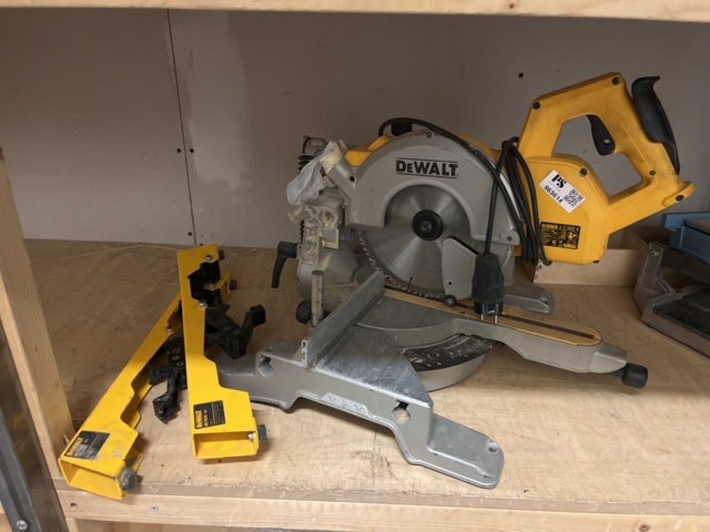 963614-1 Miter saw DeWalt DW777