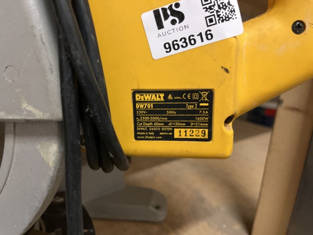 963616-5 Miter saw DeWalt DW701