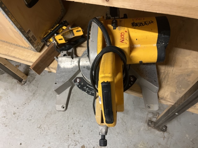963616-8 Miter saw DeWalt DW701
