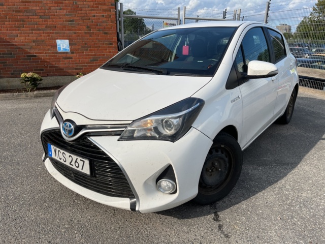 963580-2 Toyota Yaris Hybrid e-CVT, 101hp, 2015