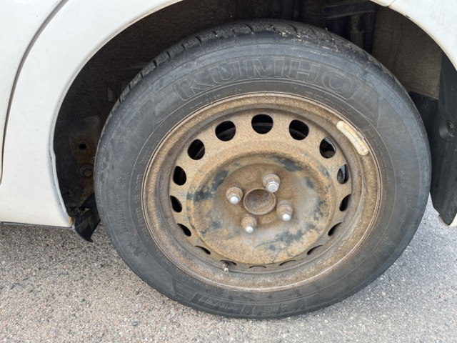 963580-14 Toyota Yaris Hybrid e-CVT, 101hp, 2015