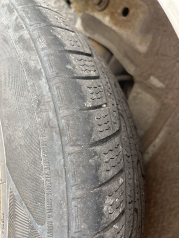 963580-15 Toyota Yaris Hybrid e-CVT, 101hp, 2015