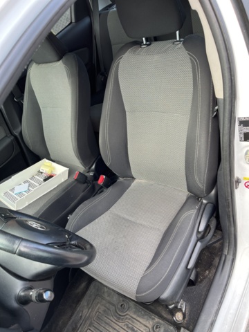 963580-28 Toyota Yaris Hybrid e-CVT, 101hp, 2015