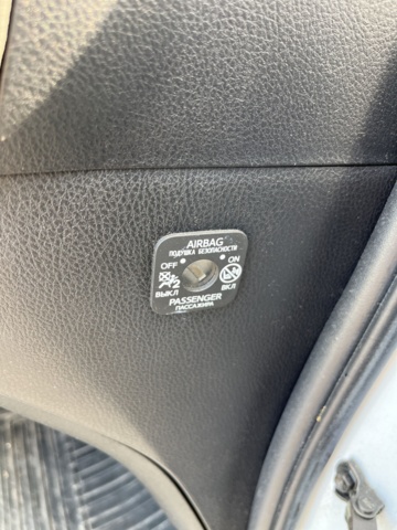 963580-33 Toyota Yaris Hybrid e-CVT, 101hp, 2015