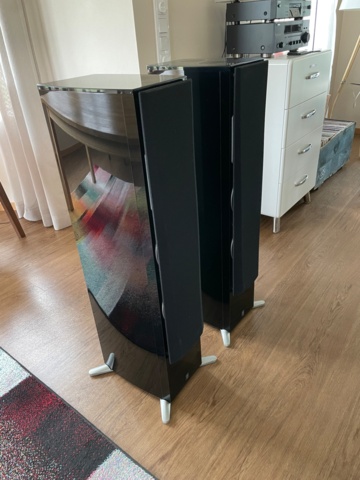 1054935-2 Yamaha NS-555 Floor Speaker