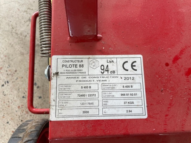 1054955-6 Briggs & Stratton moss scraper