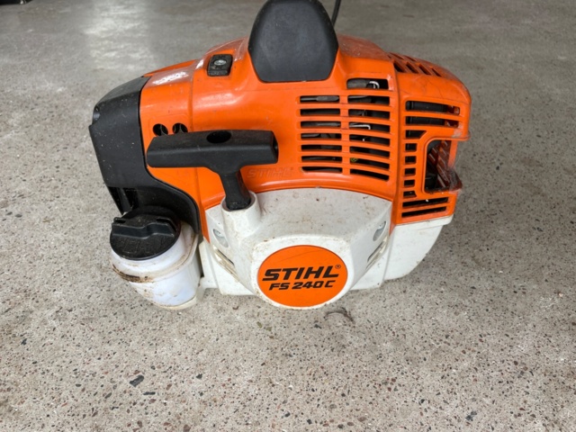 1054981-3 Stihl FS 240 C clearing saw
