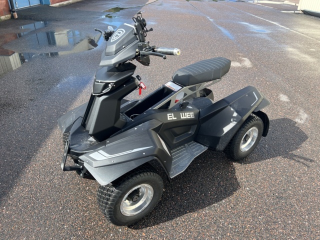 1022390-1 Elfyrhjuling Ellwee testfordon