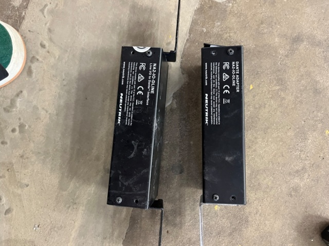 1048016-8 Various audio equipment, Dante