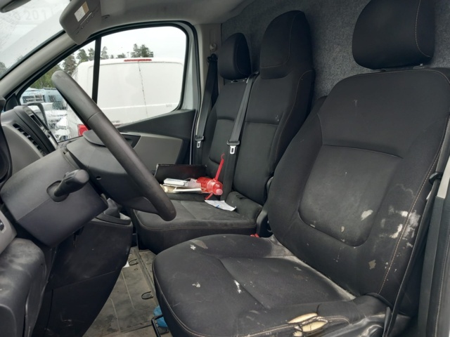 1053182-6 Renault Trafic Van 2.7t 1.6 dCi Manual, 120hp, 2017