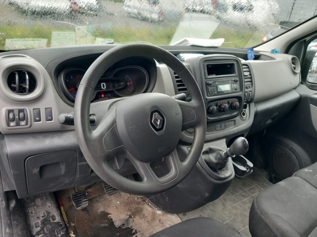 1053182-8 Renault Trafic Van 2.7t 1.6 dCi Manual, 120hp, 2017