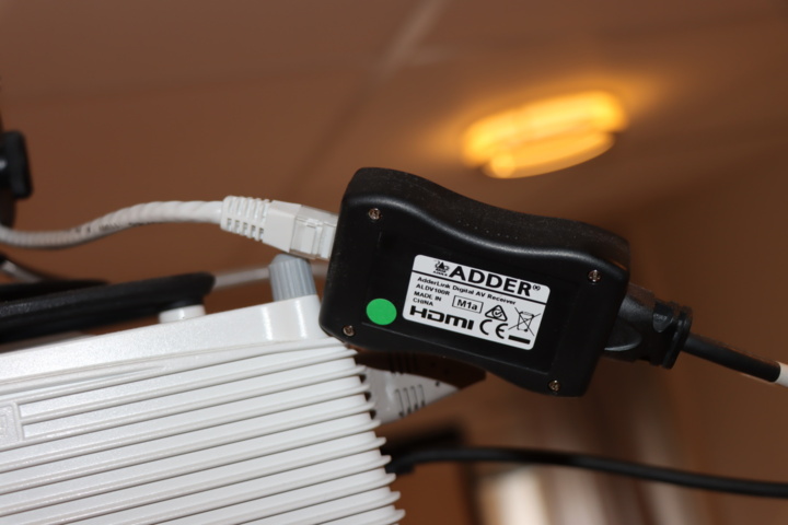 1033715-7 Projector Optima with projector screen