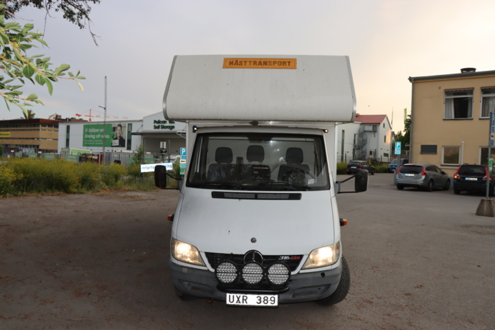 1056714-2 Mercedes-Benz Sprinter 316 CDI -03 Horse transport