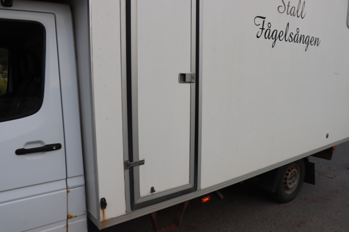 1056714-25 Mercedes-Benz Sprinter 316 CDI -03 Horse transport