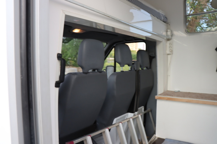 1056714-36 Mercedes-Benz Sprinter 316 CDI -03 Horse transport