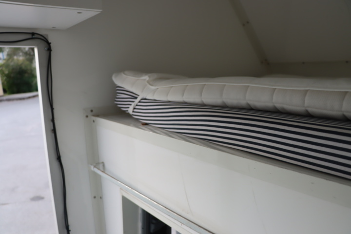 1056714-39 Mercedes-Benz Sprinter 316 CDI -03 Horse transport